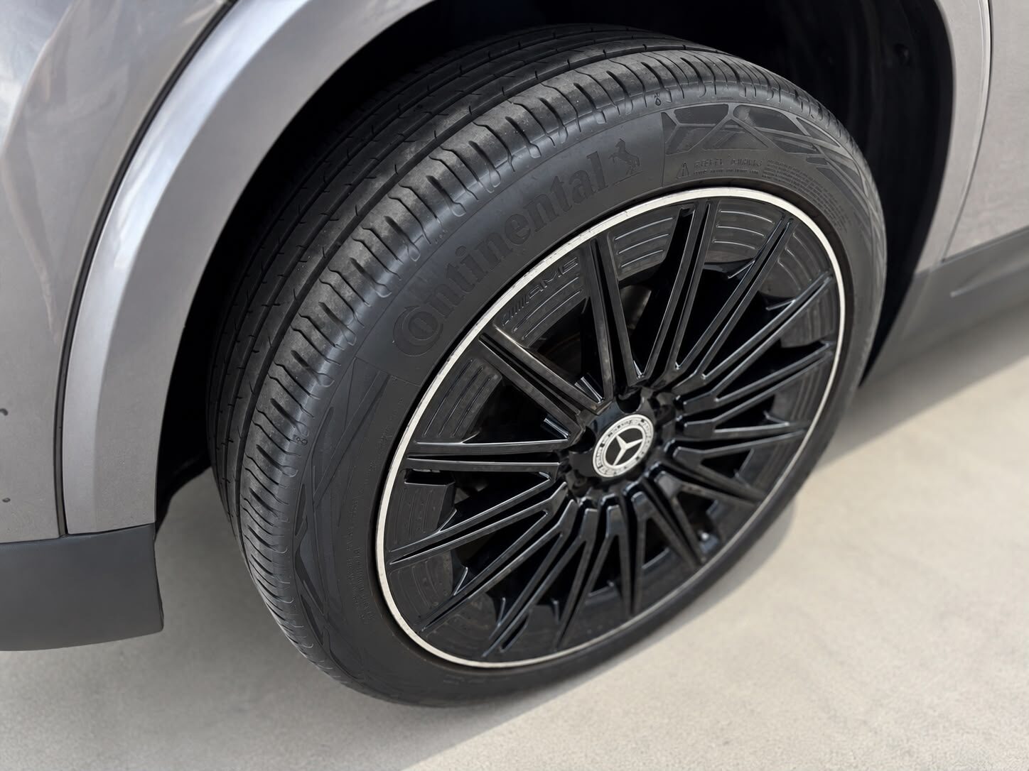 MERCEDES-BENZ GLA 200d