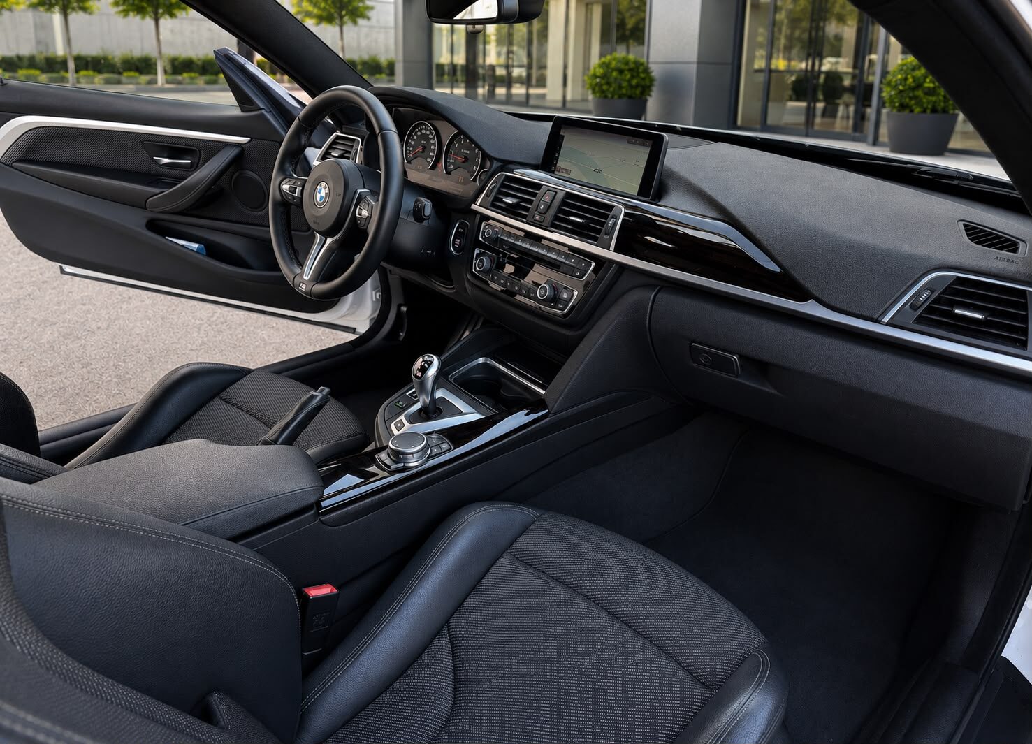 BMW M4 COMPETITION